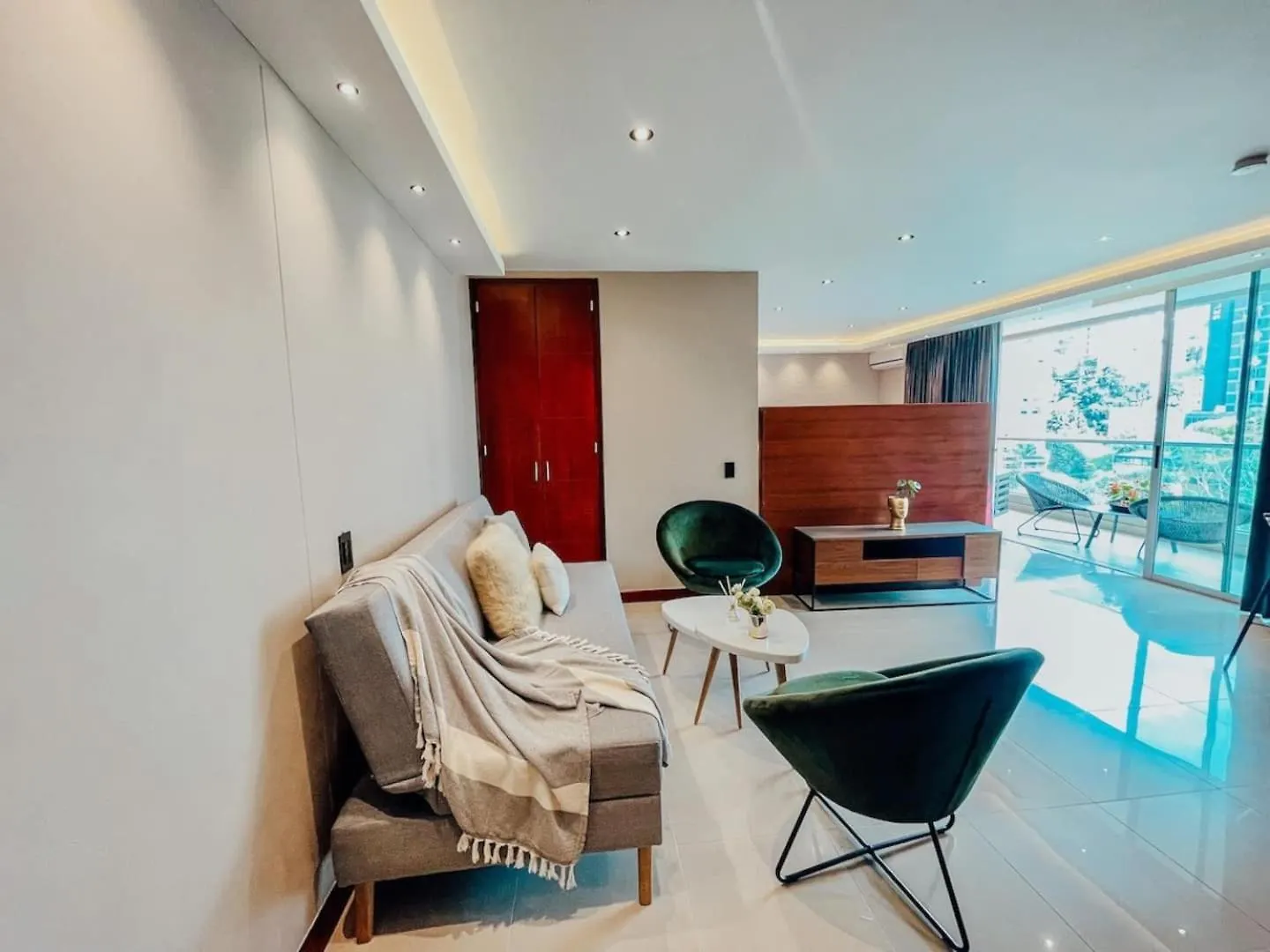 Elegant High Floor 1 Bedroom With Gym & Pool 1202 Медельин Апартаменты