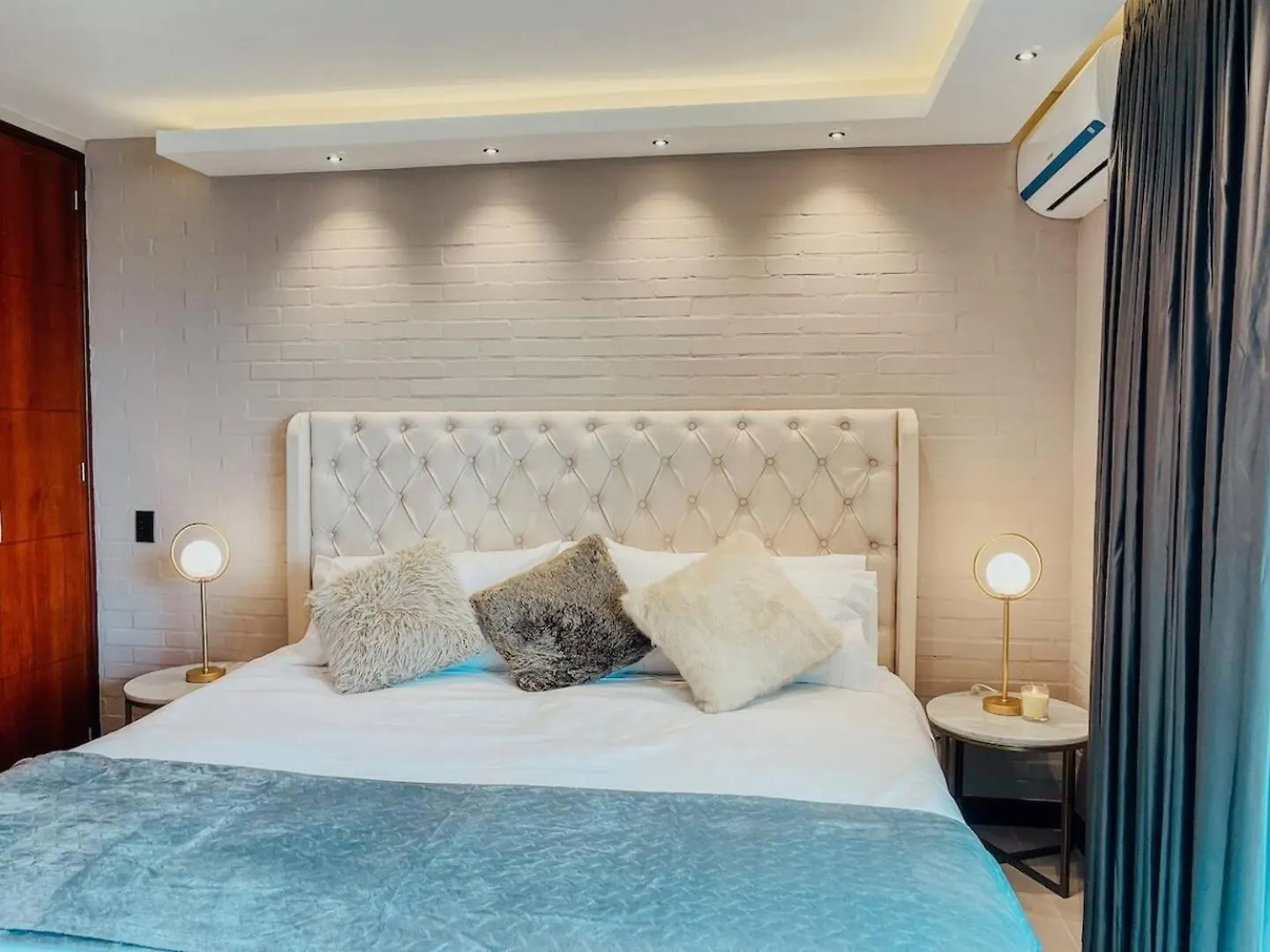 Elegant High Floor 1 Bedroom With Gym & Pool 1202 Medellín