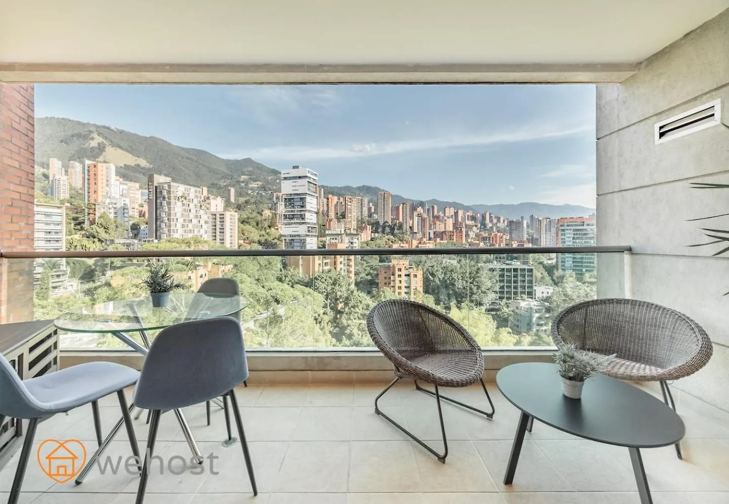 Lejlighed Elegant High Floor 1 Bedroom With Gym & Pool 1202 Medellín