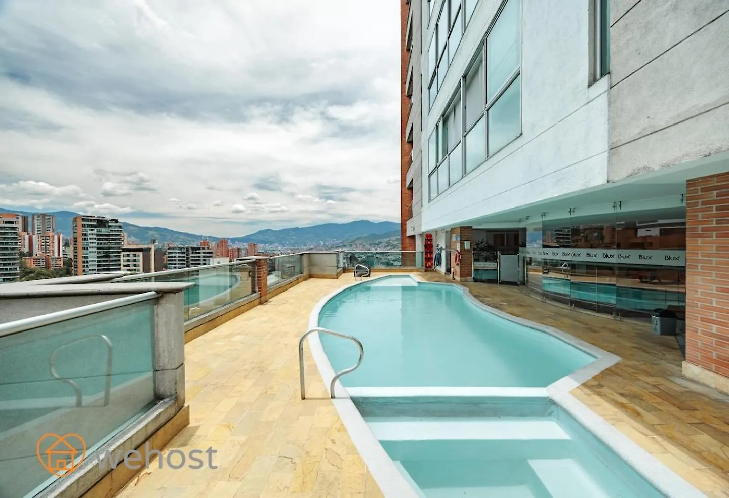 Elegant High Floor 1 Bedroom With Gym & Pool 1202 Medellín