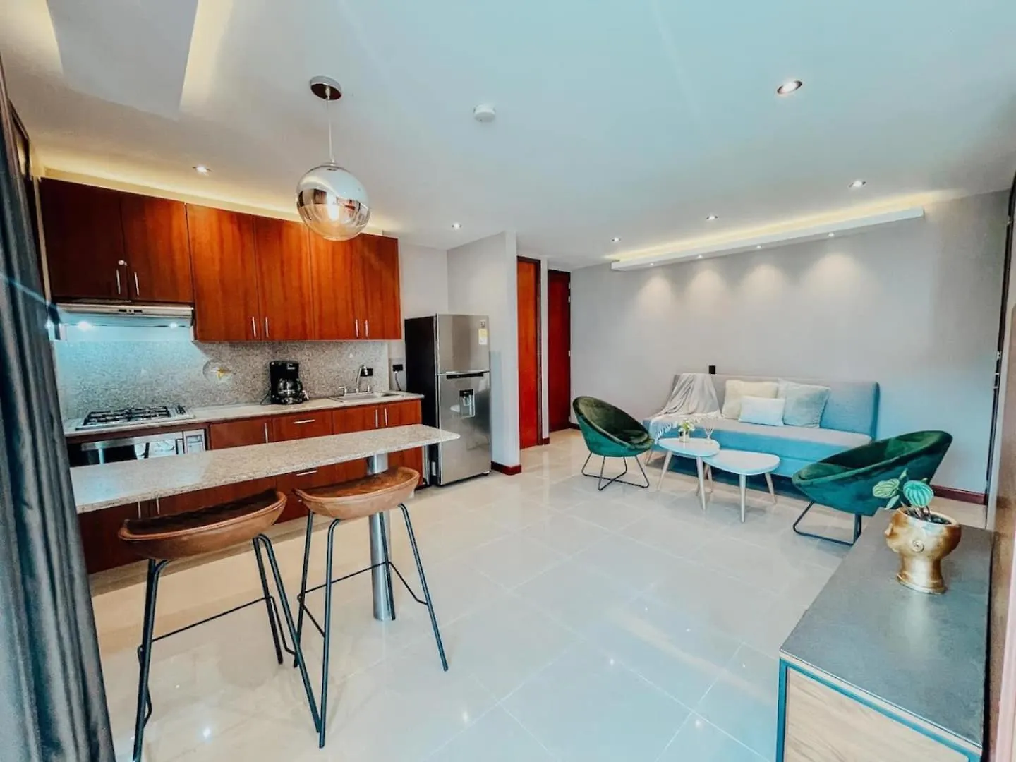 Elegant High Floor 1 Bedroom With Gym & Pool 1202 Medellín 0*,