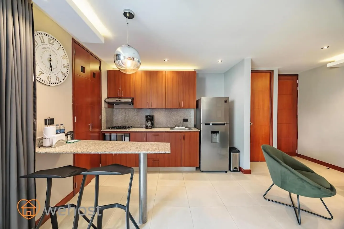 Elegant High Floor 1 Bedroom With Gym & Pool 1202 Medellín Lejlighed
