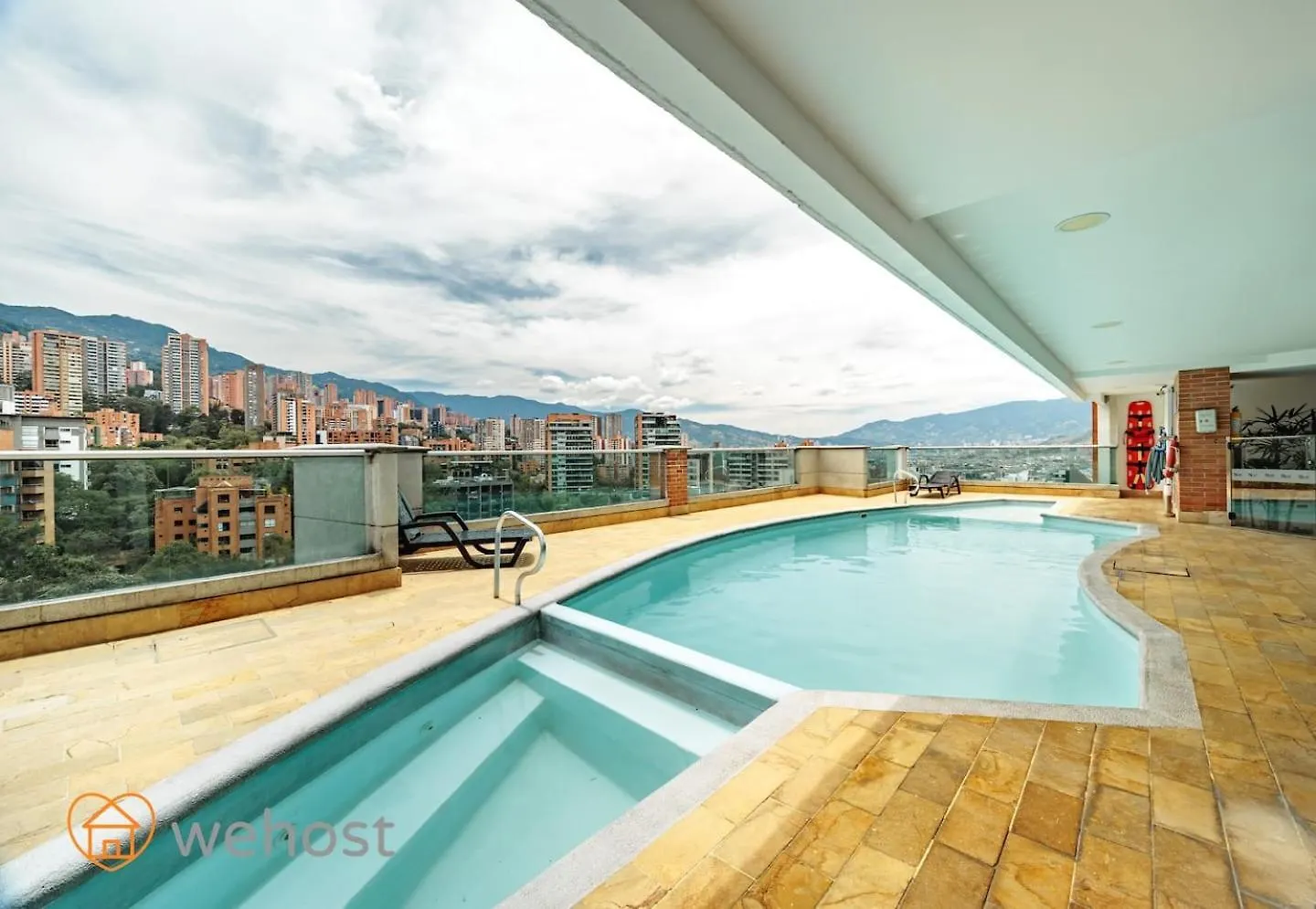 Elegant High Floor 1 Bedroom With Gym & Pool 1202 Medellín 0*,