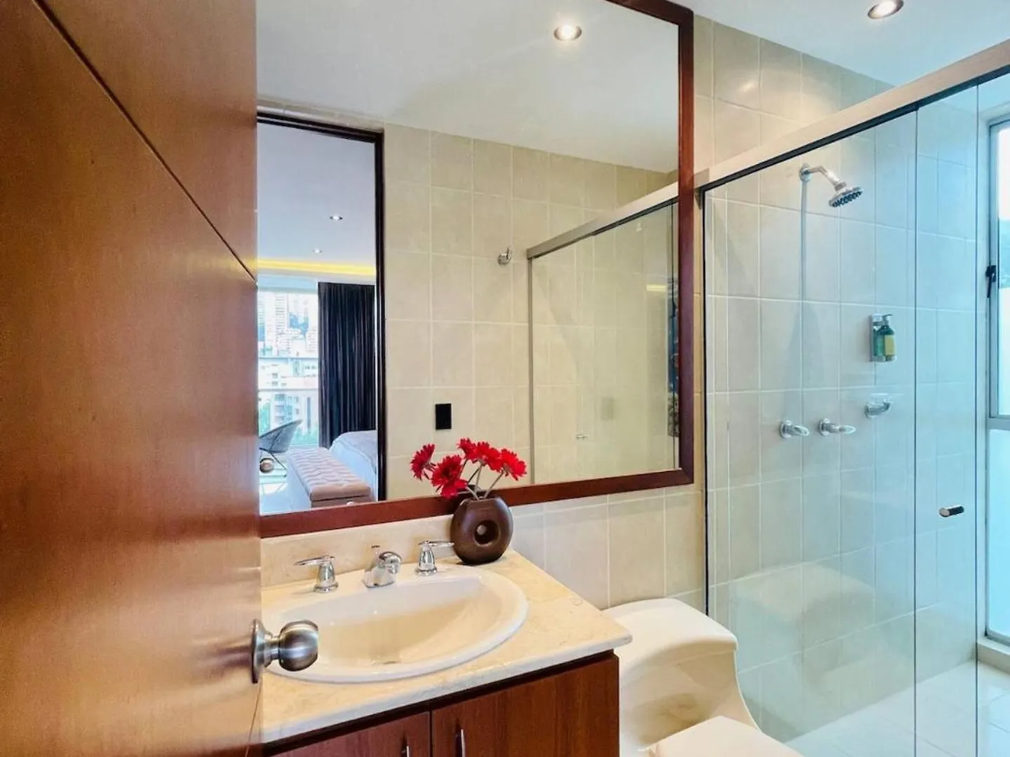 Lejlighed Elegant High Floor 1 Bedroom With Gym & Pool 1202 Medellín Colombia